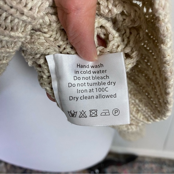 Roller Rabbit Beige Sweater Crewneck Pullover Loose Open Knit Boxy Fit Sz. Small - Picture 11 of 12